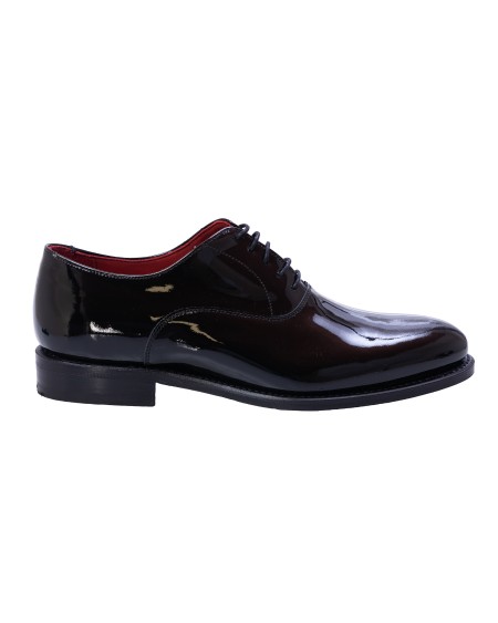 Shop BERWICK  Scarpe: Berwick 1707 scarpa di tipo Oxford in pelle verniciata nera.
Fodera in vacuum rosso.
Costruzione: goodyear welt.
Modello elegante, classico da cerimonia.
Composizione: 100% pelle di vitello.
Made in Spain.. 3053-K1 HO156-N